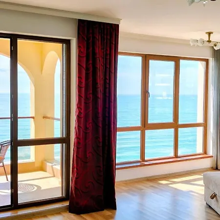 شقة Beachfront A13 *